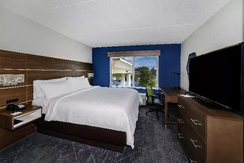 اتاق استاندارد با تخت بزرگ, Canopy by Hilton Madrid Castellana