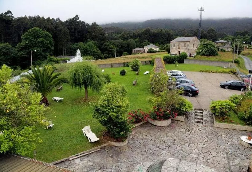 Juniorsviitti, Grupo Las Catedrales   Casa Amadora