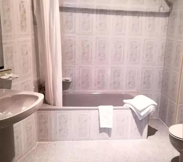 Chambre Triple Standard, Celta Galaico