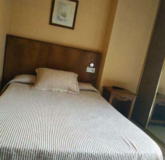 标准单人间, Cristaleiro