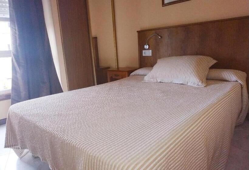 标准单人间, Cristaleiro