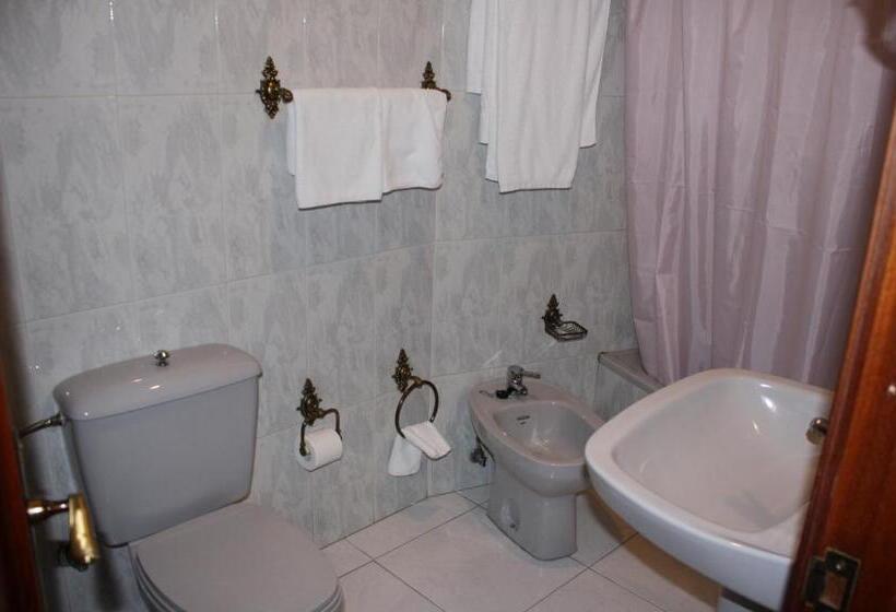 阁楼房, Cristaleiro