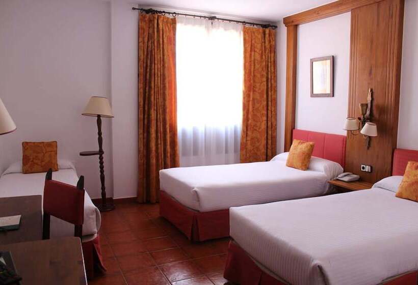 스탠다드 트리플 룸, El Bedel