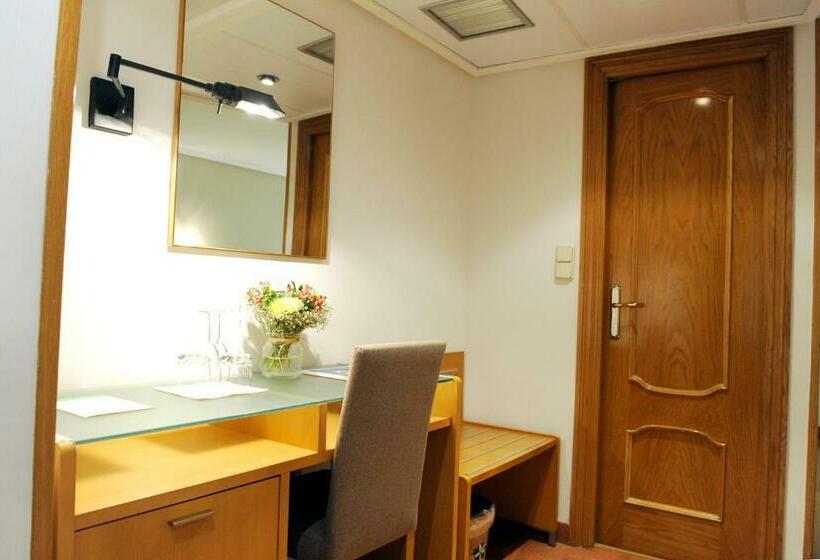 اتاق استاندارد, El Churra