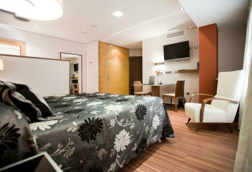 سوییت جونیور, El Churra