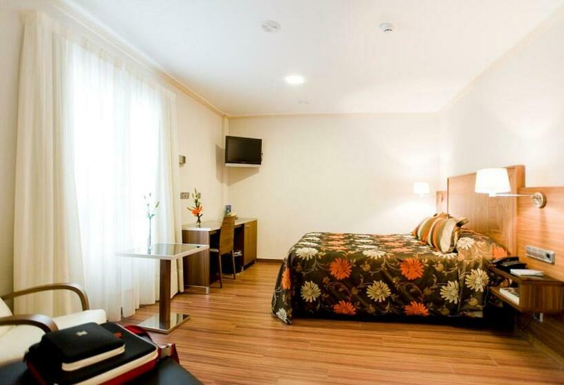 اتاق لوکس, El Churra