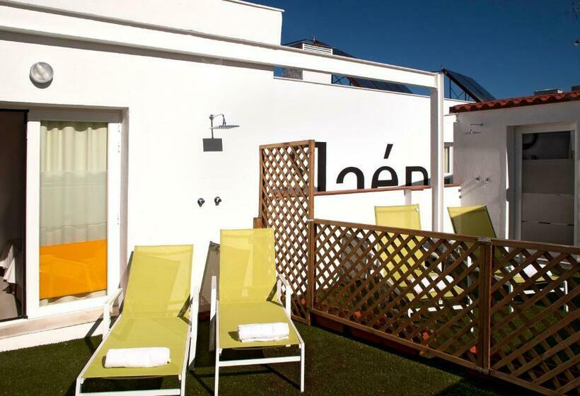 غرفة قياسية مزوَّدة بتراس, Europa