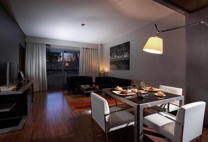 سوییت, Eurostars Monte Real