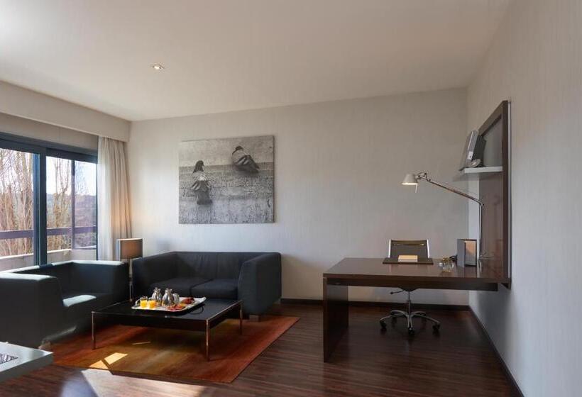 سوییت جونیور, Eurostars Monte Real