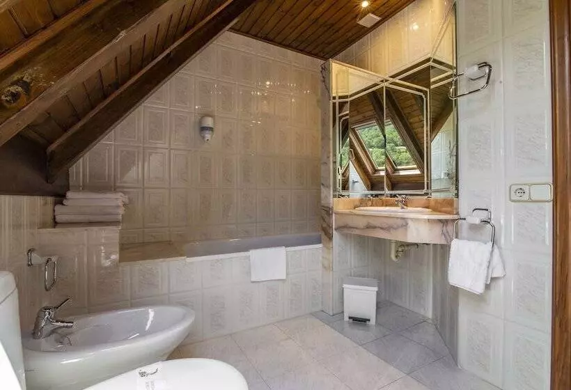 Habitación Cuádruple Estándar, Fonfreda