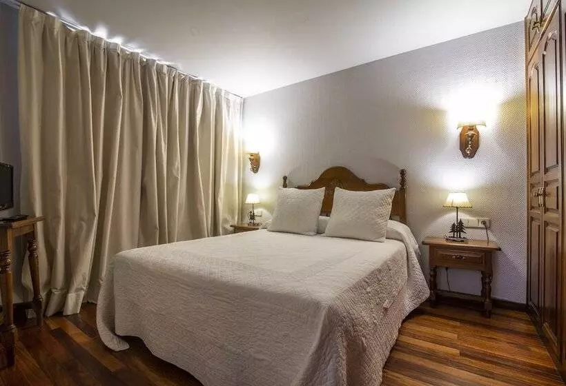 Habitación Cuádruple Estándar, Fonfreda