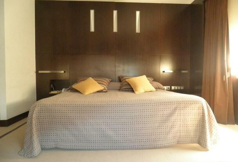 جناح, Francisco Ii