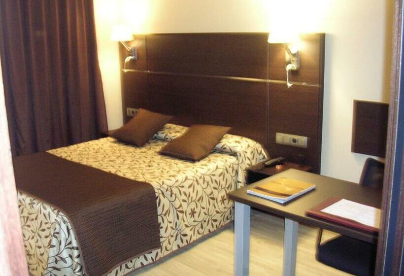 غرفة قياسية فردية, Francisco Ii