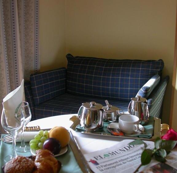 ジュニアスイート, Galaico