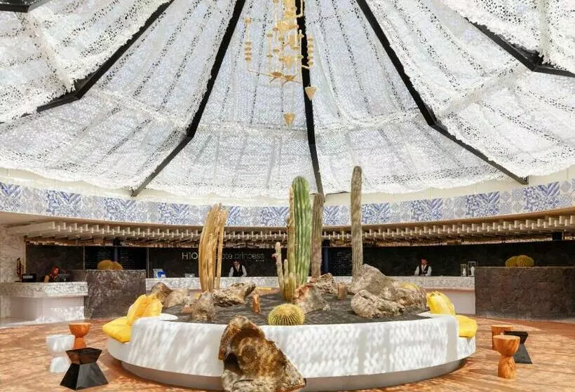 اتاق استاندارد سه نفره, H10 Lanzarote Princess