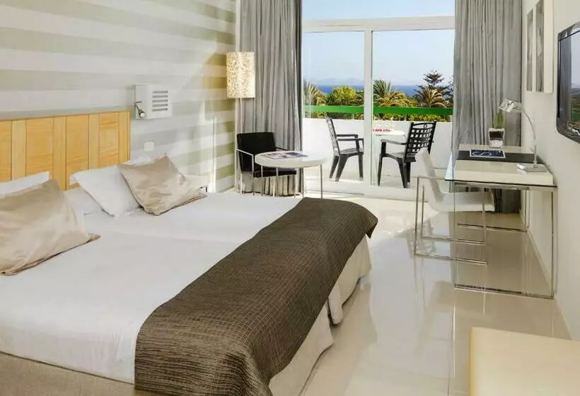 اتاق سوپریور سه تخته, H10 Lanzarote Princess