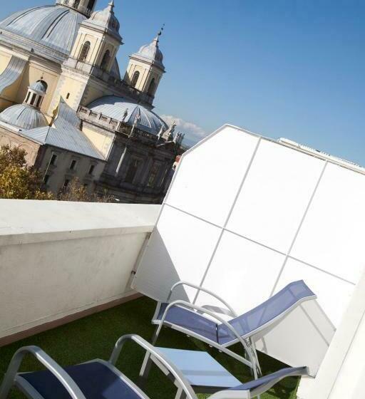 اتاق استاندارد با تراس, Hrc