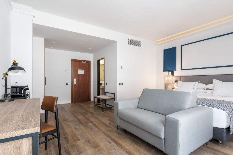 주니어 스위트, Livvo Fataga