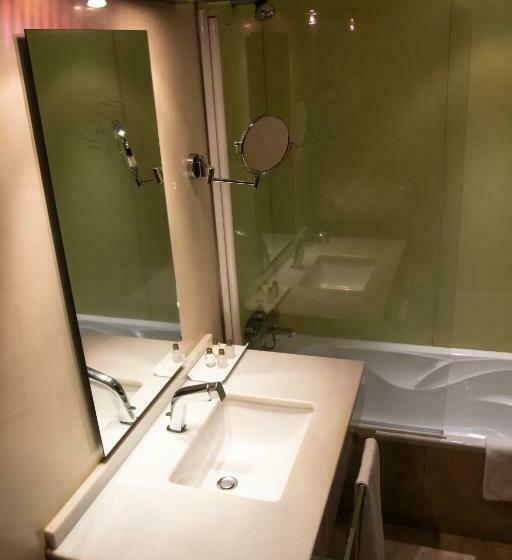 컴포트 룸, Maroa Vigo