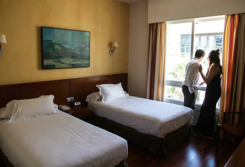 컴포트 룸, Maroa Vigo