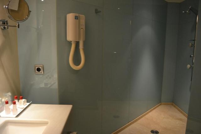 컴포트 룸, Maroa Vigo