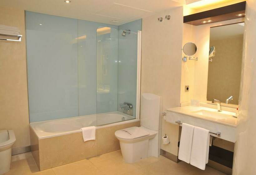 컴포트 룸, Maroa Vigo