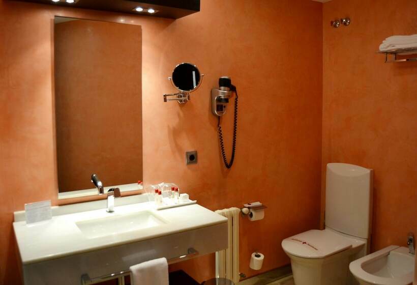 컴포트 룸, Maroa Vigo