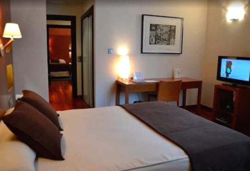 패밀리 룸, Maroa Vigo