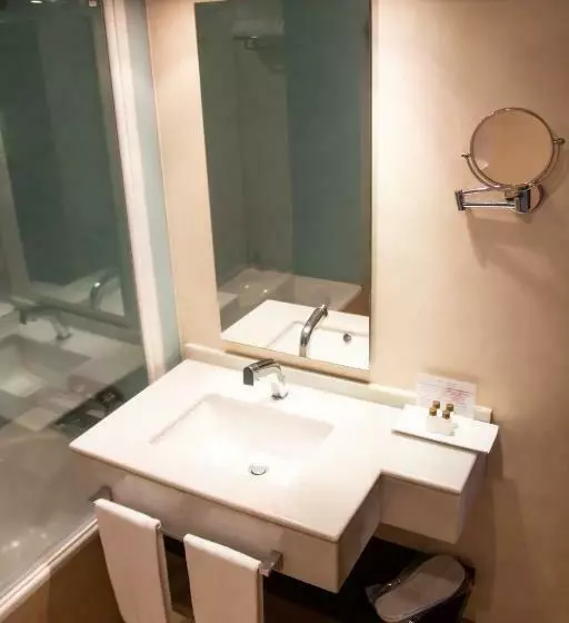 اتاق سوپریور, Maroa Vigo