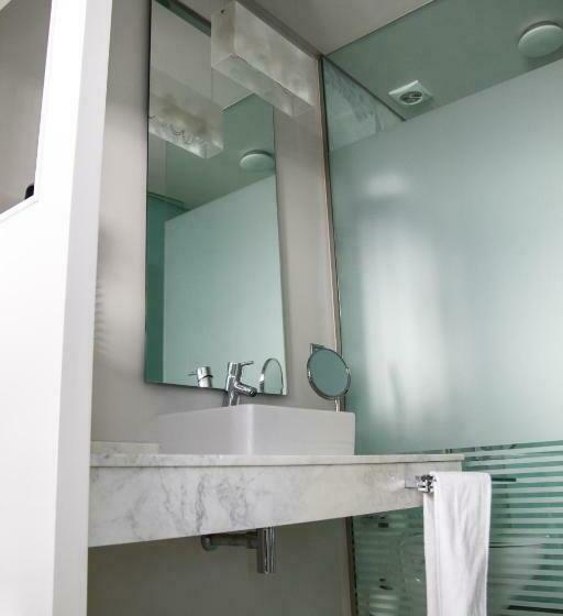 스위트 킹사이즈 침대, Maroa Vigo