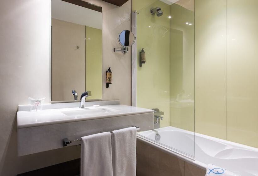 컴포트 룸, Maroa Vigo