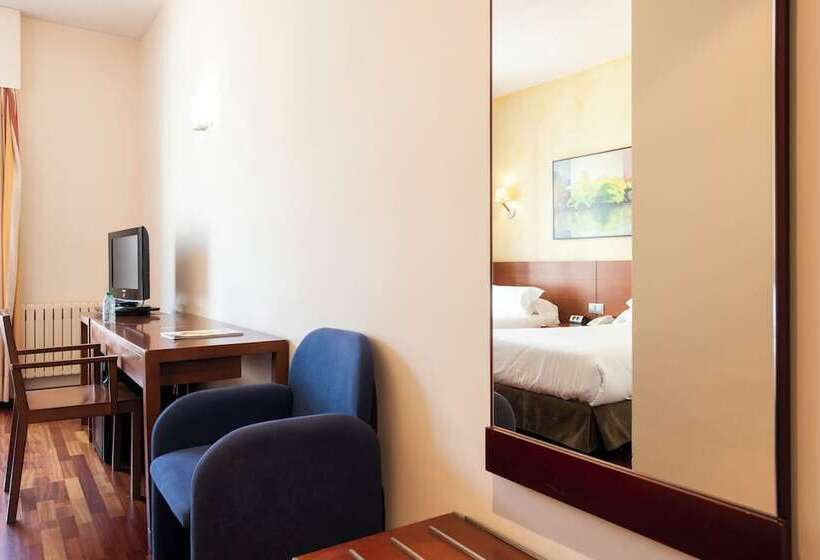 컴포트 룸, Maroa Vigo