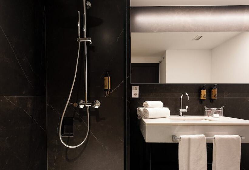 수피리어 룸, Maroa Vigo