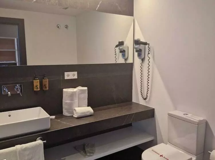اتاق سوپریور, Maroa Vigo