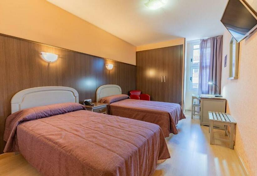 اتاق استاندارد, Monreal Jumilla