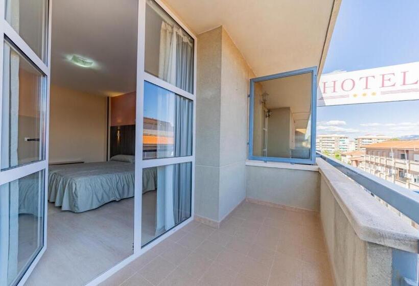 اتاق خانوادگی, Monreal Jumilla