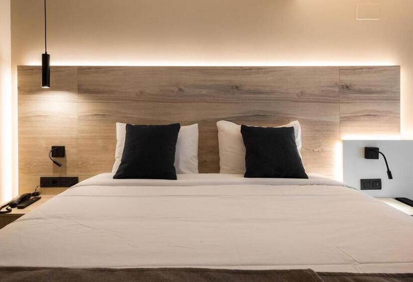 舒适型房间, Montarto