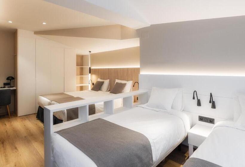 四人高级间, Montarto