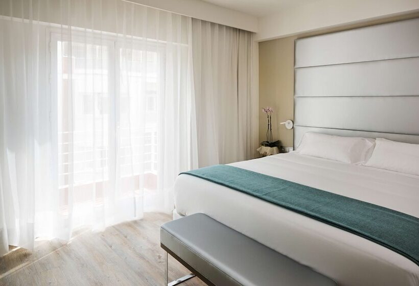 带露台的高档房间, NH Madrid Zurbano