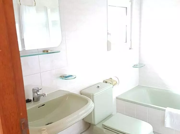 Chambre Standard, Presa