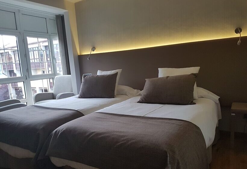 Номер Стандарт, Presa