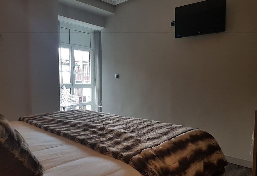 Номер Стандарт, Presa