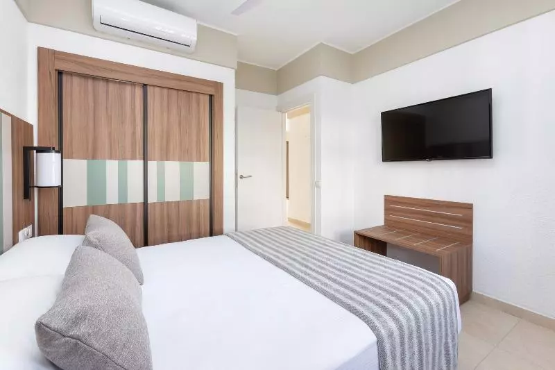 اتاق خانوادگی, Hotel Riu Paraiso Lanzarote - All Inclusive