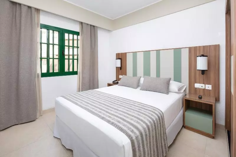 اتاق خانوادگی, Hotel Riu Paraiso Lanzarote - All Inclusive