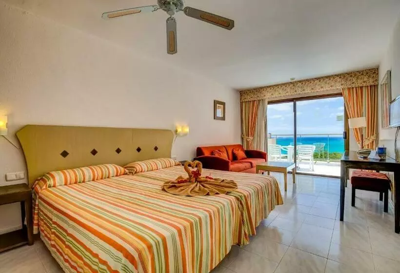 اتاق استاندارد با چشم‌انداز دریا, Sbh Taro Beach