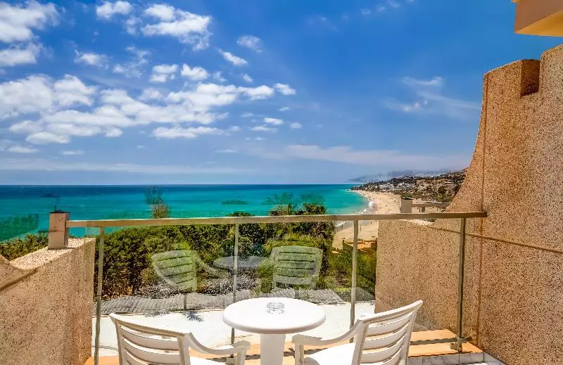 اتاق استاندارد با چشم‌انداز دریا, Sbh Taro Beach