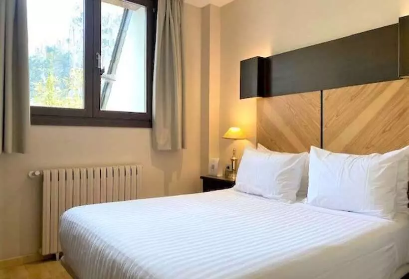Quarto Basic, Silken Ordesa