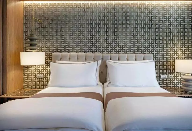اتاق لوکس با چشم‌انداز شهر, The Westin Madrid Cuzco