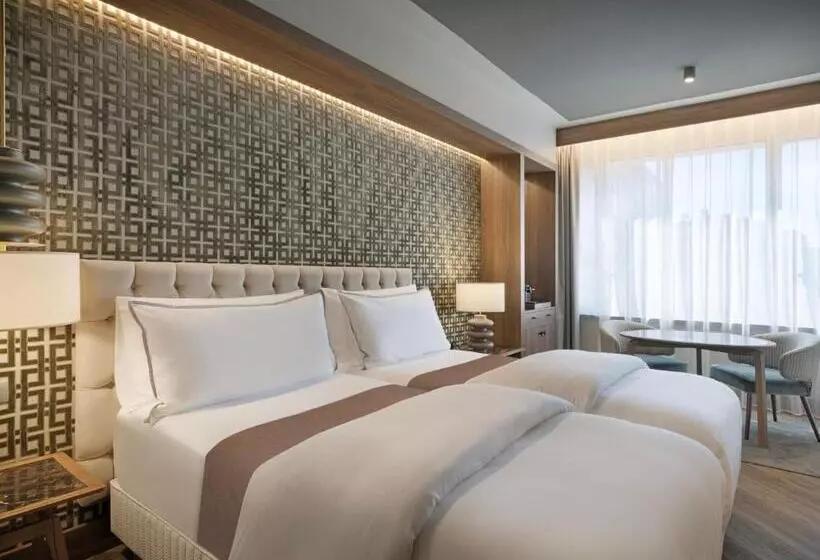 اتاق لوکس با چشم‌انداز شهر, The Westin Madrid Cuzco