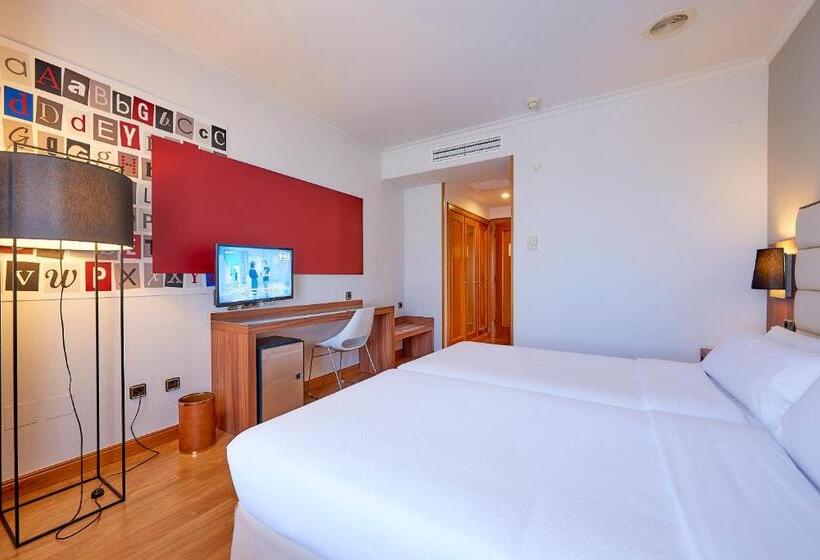 スタンダードトリプルルーム, Vigo Los Galeones Affiliated By Meliá